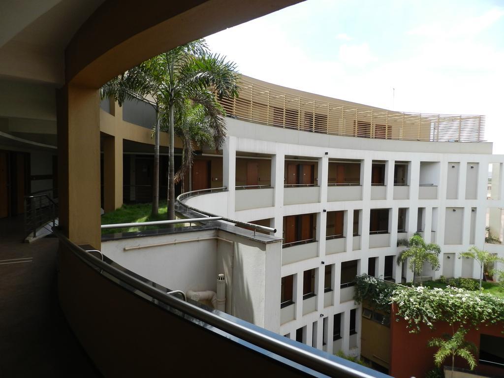 Hotel Rock Regency Toranagallu Exterior photo